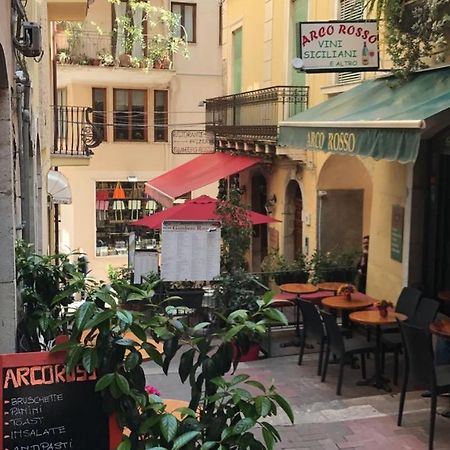 Casa Naumachie Relax In A Safe And Wonderful Place Taormina Exterior foto